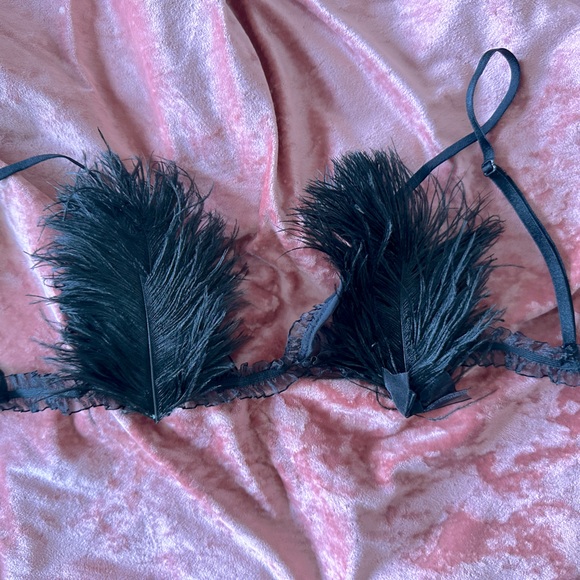 Victoria's Secret Other - Victoria’s Secret burlesque collection bra S 32”